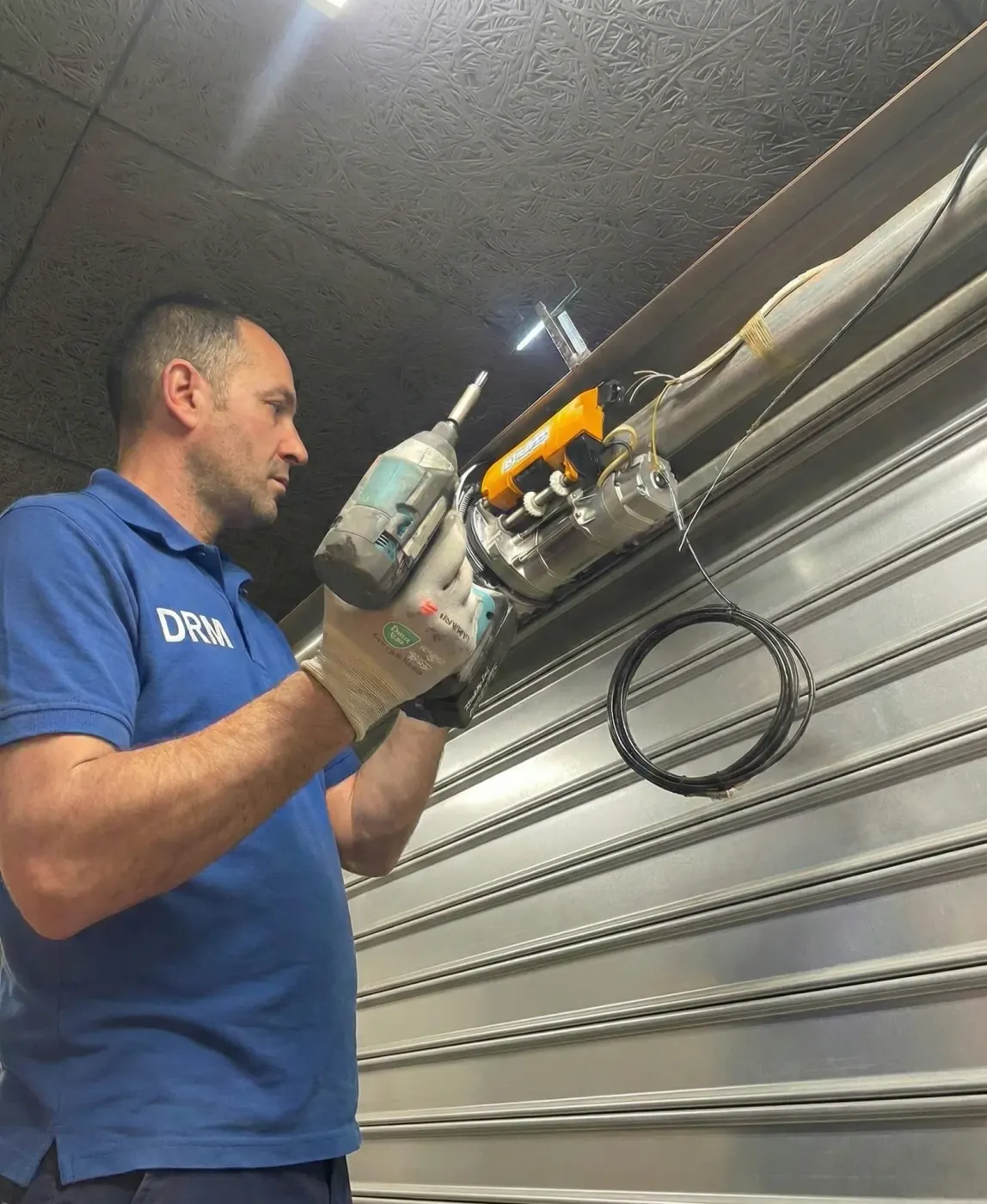 Motorisation de rideau métallique à Marseille 9